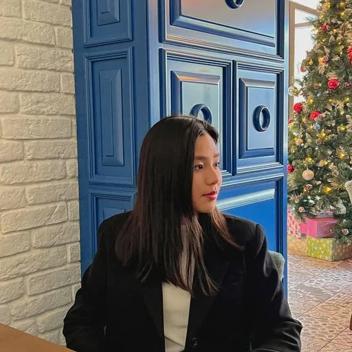 interviewer image