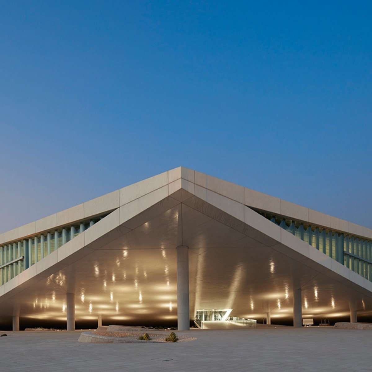 An Ivy League University in the Middle East for Education in Medicine: Weill Cornell Medicine - Qatar