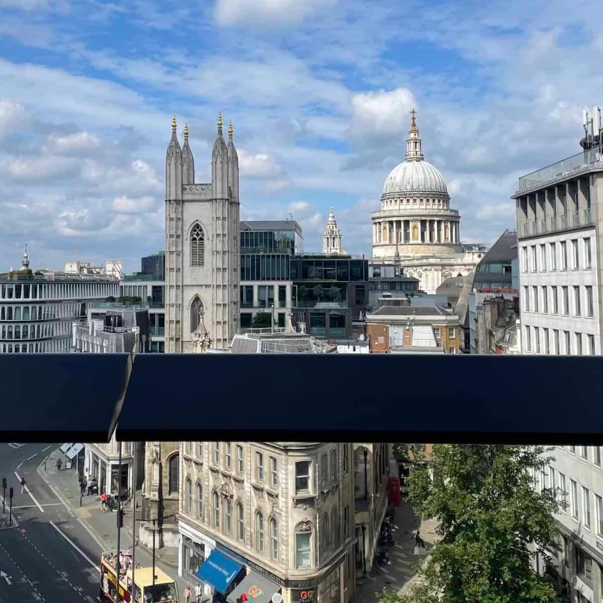 Working in Analytics & Sales at Bloomberg London as a Fresh Grad