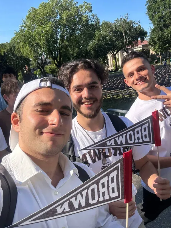 Снимок во время церемонии посвящения в Брауне