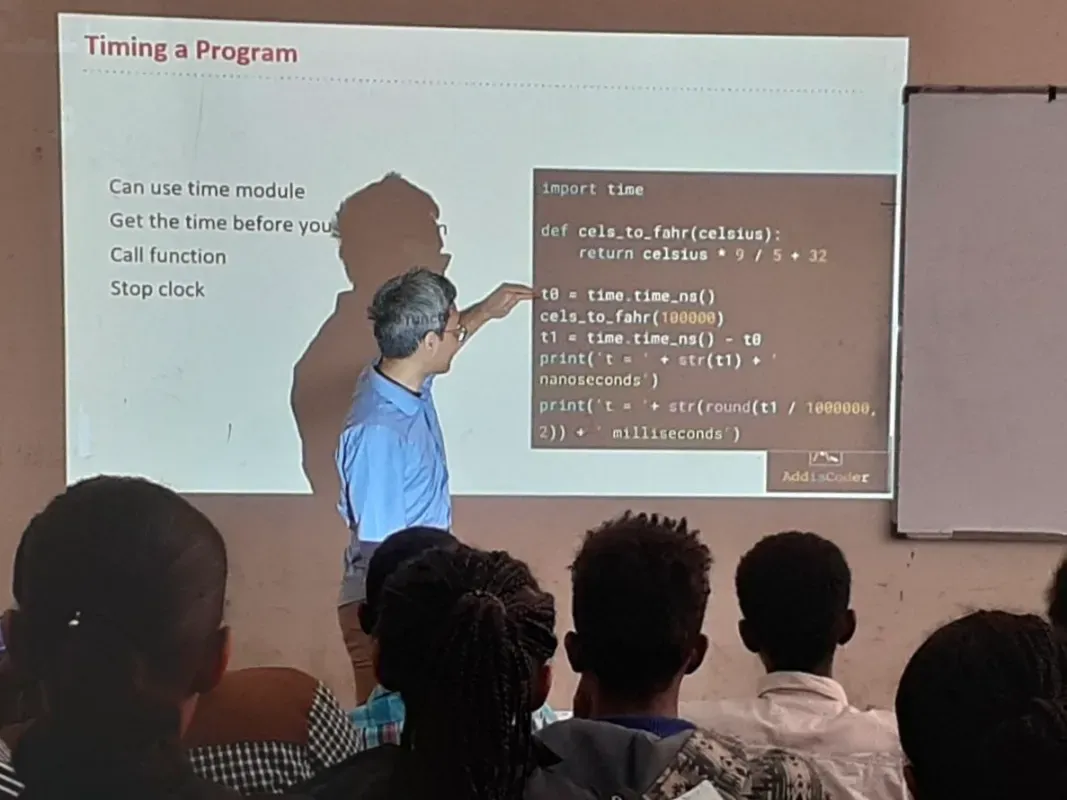 Aulas do Addiscoder ministradas por professores e assistentes de ensino de Harvard, Princeton e UC Berkeley, introdução a Python e algoritmos.