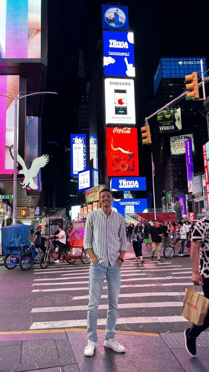 À New York